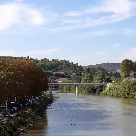 Studio Avec Wifi A Limoux *